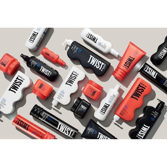 TWIST by Ouidad Hype It Up Weightless Refreshing Spray 10.5 Fl Oz - Picture 5 of 6